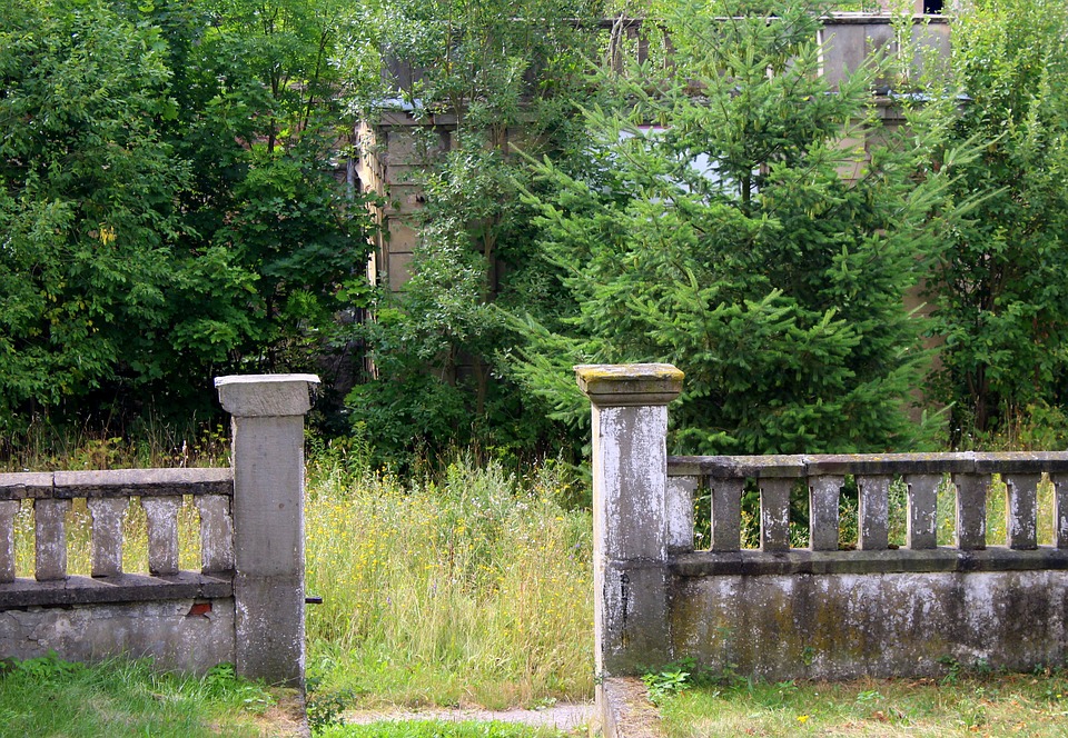 betonový plot