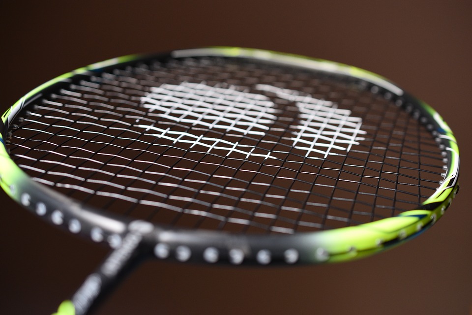 racket-4164387_960_720